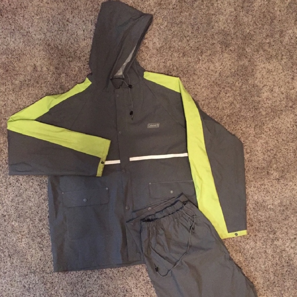 Men's raincoat and rain pants